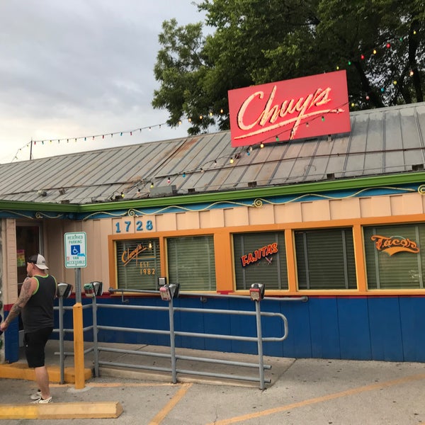 Photo taken at Chuy&#39;s Tex-Mex by Rod K. on 6/15/2022