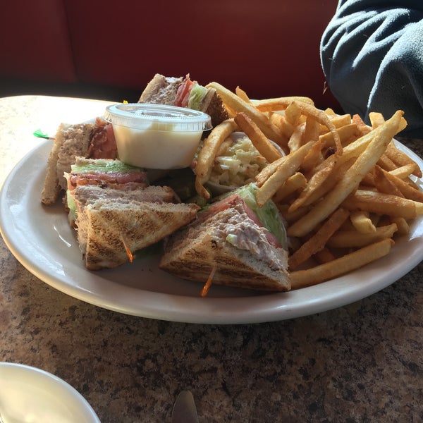 Jack's Diner 10 tips from 214 visitors