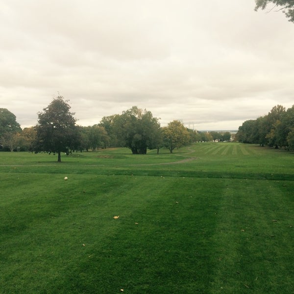 Photo taken at Clearview Park Golf Course by Craig T. W. on 10/24/2014