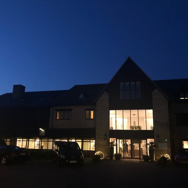 รูปภาพถ่ายที่ voco Oxford Spires Hotel โดย Jérôme V. เมื่อ 6/11/2018