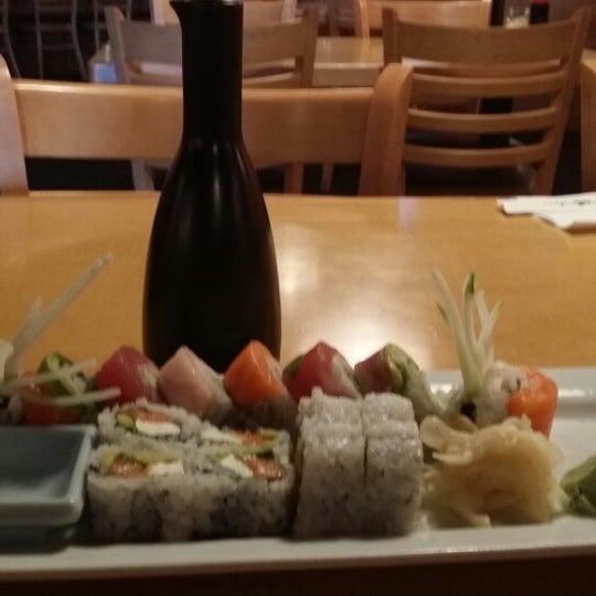 Photo taken at Ichiban Japanese Restaurant by Victoria R. on 8/22/2014