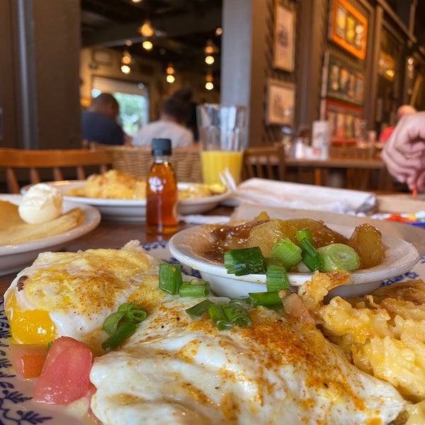 Cracker Barrel Old Country Store American Restaurant in Kissimmee