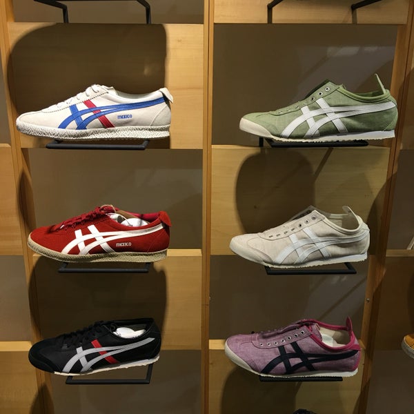 onitsuka sm megamall