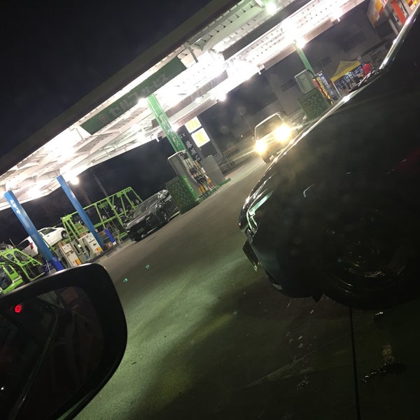 Photos At 昭和シェル山陽インターss 西日本宇佐美 Now Closed Gas Station
