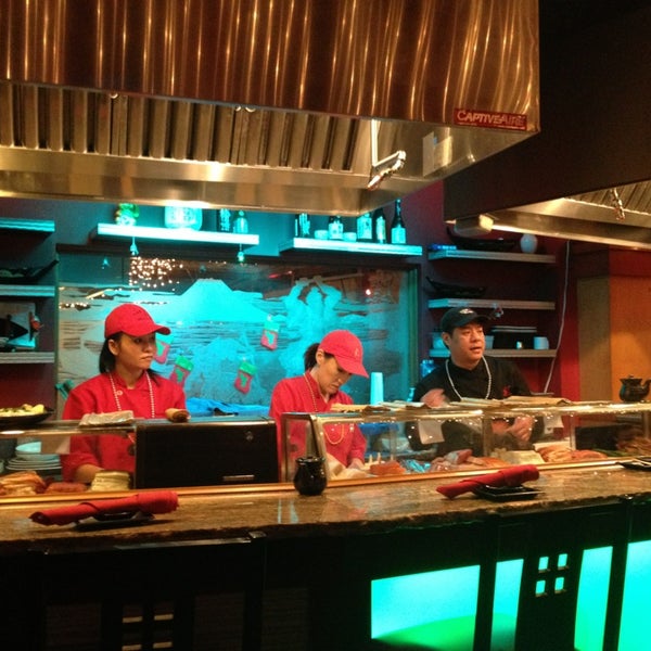 1/1/2013 tarihinde Robin C.ziyaretçi tarafından Musashi&#39;s Japanese Steakhouse'de çekilen fotoğraf
