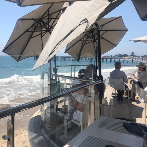 Das Foto wurde bei Malibu Beach Inn von ✨ am 8/6/2018 aufgenommen