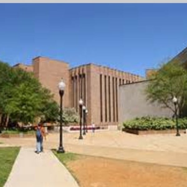 Foto tirada no(a) Stephen F. Austin State University por Dan A. em 8/18/2013