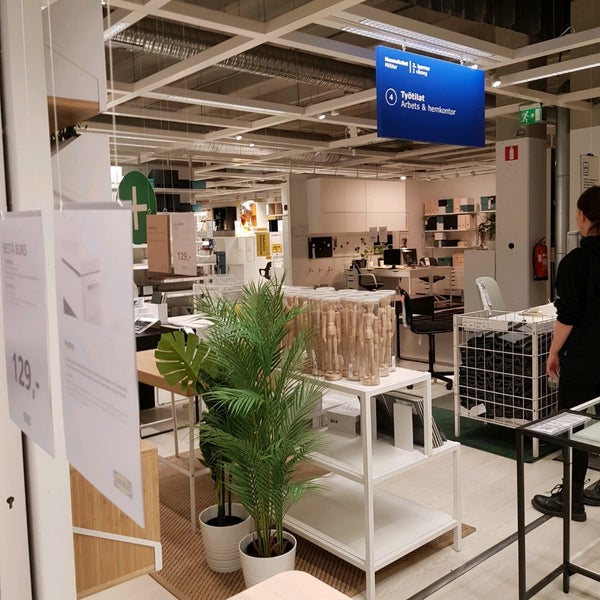 Foto tirada no(a) IKEA por Xana H. em 2/29/2020
