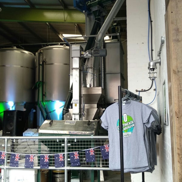 7/8/2018 tarihinde Mark T.ziyaretçi tarafından Fourpure Brewing Co.'de çekilen fotoğraf