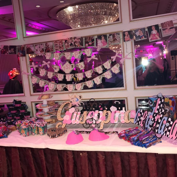 Verdi's of Whitestone Italian Restaurant in Whitestone