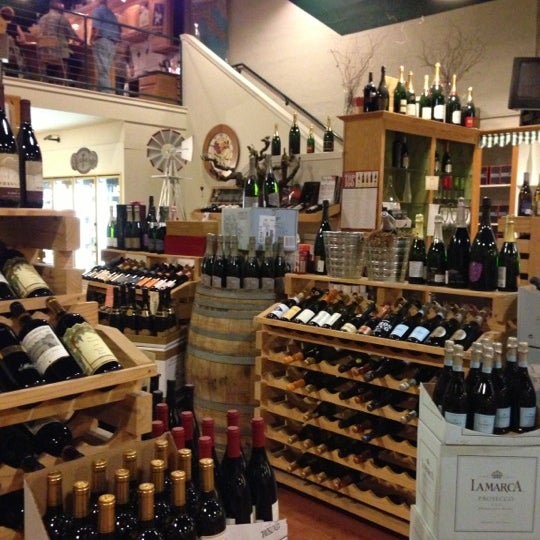 10/27/2012 tarihinde Kelly K.ziyaretçi tarafından The Wine Steward'de çekilen fotoğraf