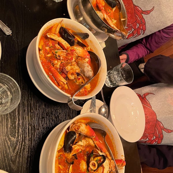 Photo prise au Sotto Mare Oysteria &amp; Seafood Restaurant par Lizzie S. le5/2/2022