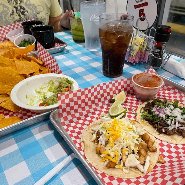 Papa’s Tacos Northeast Pensacola 0 tips