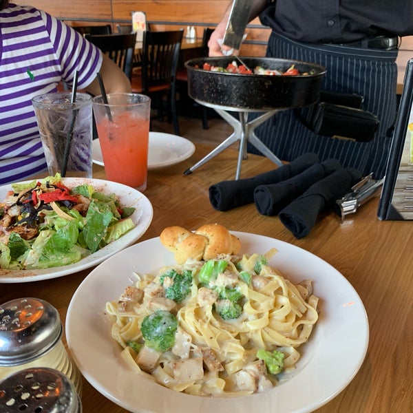 Photo taken at BJ&#39;s Restaurant &amp; Brewhouse by Reggie C. on 7/10/2019