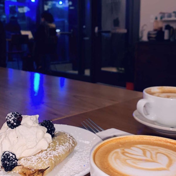 Photo taken at Fussy Coffee by Abdulaziz on 1/17/2019