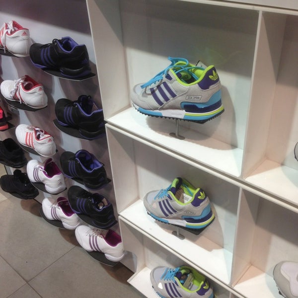 Adidas Sputnik