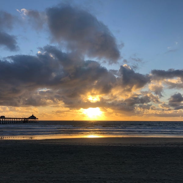 3/9/2019 tarihinde Erica F.ziyaretçi tarafından SEA180º Coastal Tavern'de çekilen fotoğraf