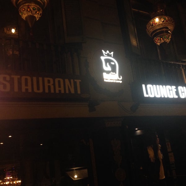 Foto diambil di Elephant Restaurant &amp; Lounge Club oleh Manlio F. pada 10/12/2015