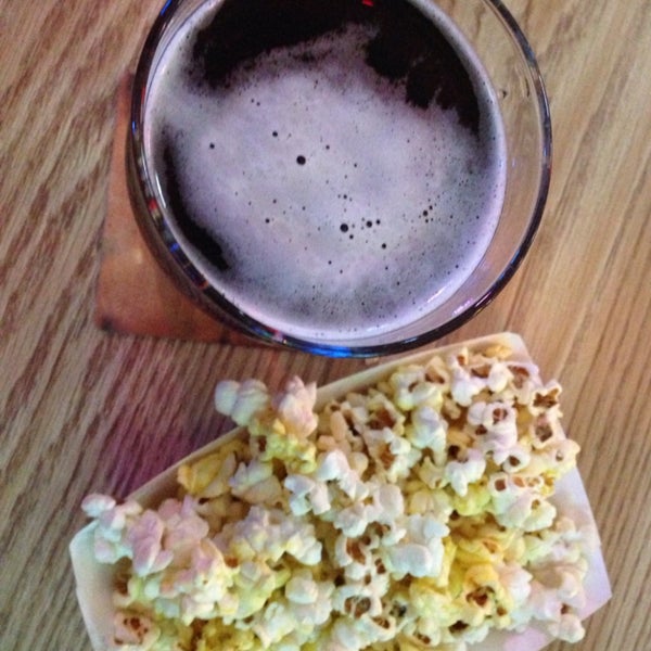 Great selection of beer on tap plus help yourself to popcorn. What else can you ask for.