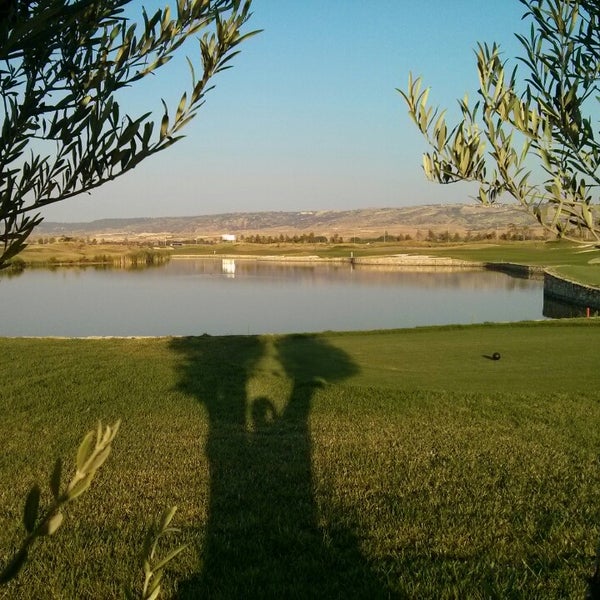 8/23/2013 tarihinde Carlos B.ziyaretçi tarafından Encin Golf Hotel'de çekilen fotoğraf