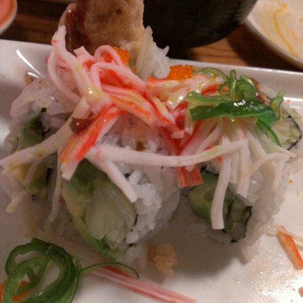 รูปภาพถ่ายที่ Sushi Park โดย Geff H. เมื่อ 3/20/2013