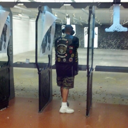 6/6/2014にGusGusがDFW Gun Range and Training Centerで撮った写真