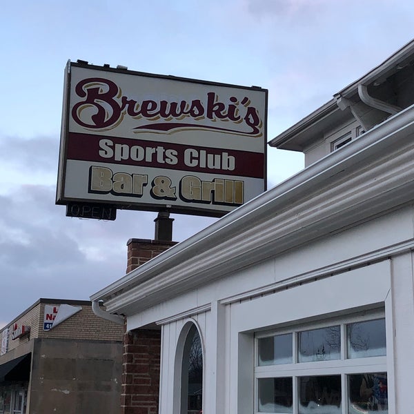 Photo taken at Brewski&#39;s Sports Club by Scott B. on 12/24/2020