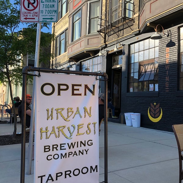 รูปภาพถ่ายที่ Urban Harvest Brewing Company โดย Scott B. เมื่อ 5/29/2021