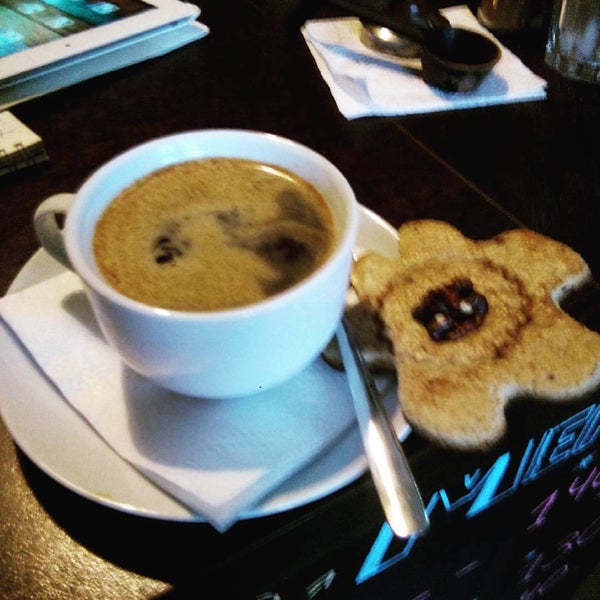 11/30/2015 tarihinde Василиса Б.ziyaretçi tarafından Good Morning Coffee'de çekilen fotoğraf