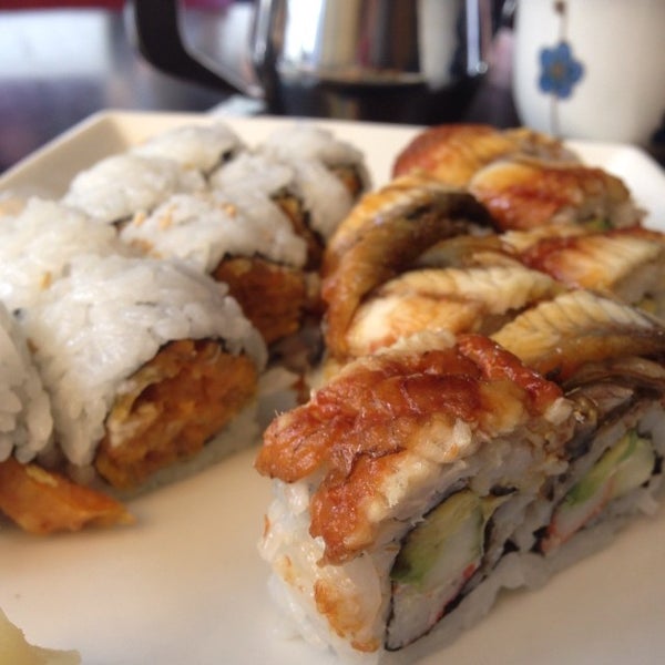 Foto tirada no(a) Gekko Sushi and Lounge por Amanda H. em 10/7/2013