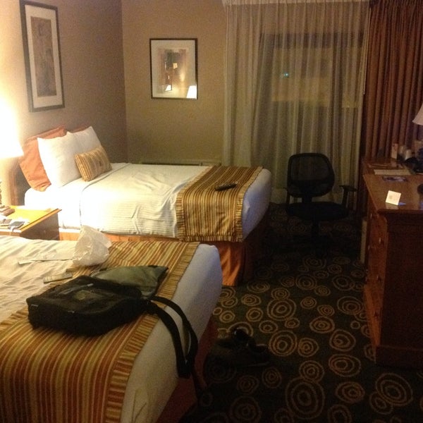 Foto diambil di Regency Hotel Miami oleh Arvinda pada 3/15/2014