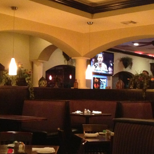 Foto tomada en Vida Loca&#39;s Mexican Bar And Grill  por Olivia F. el 1/31/2013