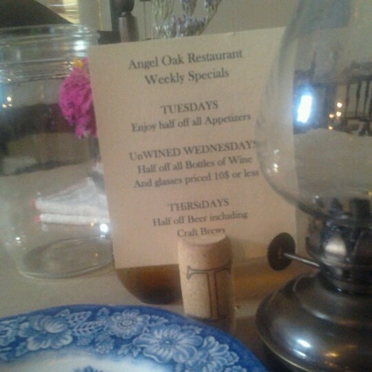 Снимок сделан в Angel Oak Restaurant пользователем Allison A. 9/20/2012