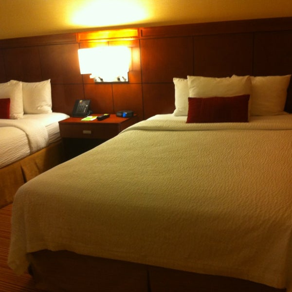 Photo taken at Courtyard by Marriott Jersey City Newport by Mari S. on 2/14/2013