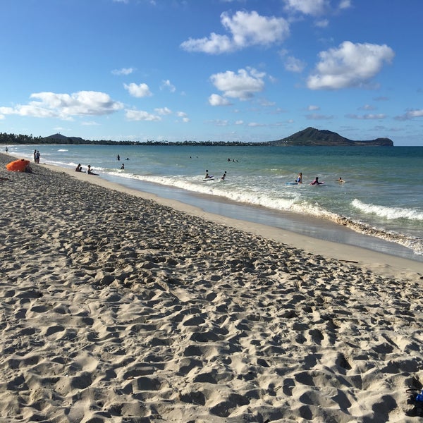 Photos at Kailua Beach (Flagpoles) kailua 5 tips