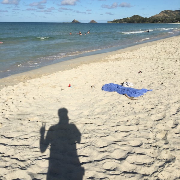 Photos at Kailua Beach (Flagpoles) kailua 5 tips