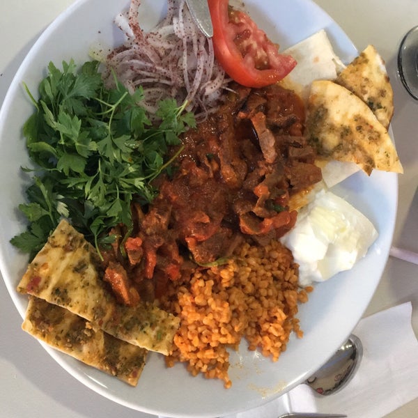 Foto scattata a Fatsalı Hünkar Restoran da Yavuz C. il 7/17/2018