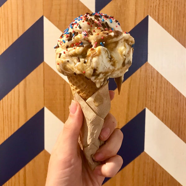 3/24/2018にPaige A.がJeni&#39;s Splendid Ice Creamsで撮った写真
