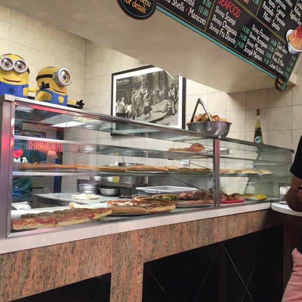 8/4/2015にGreg P.がRoma Pizzaで撮った写真