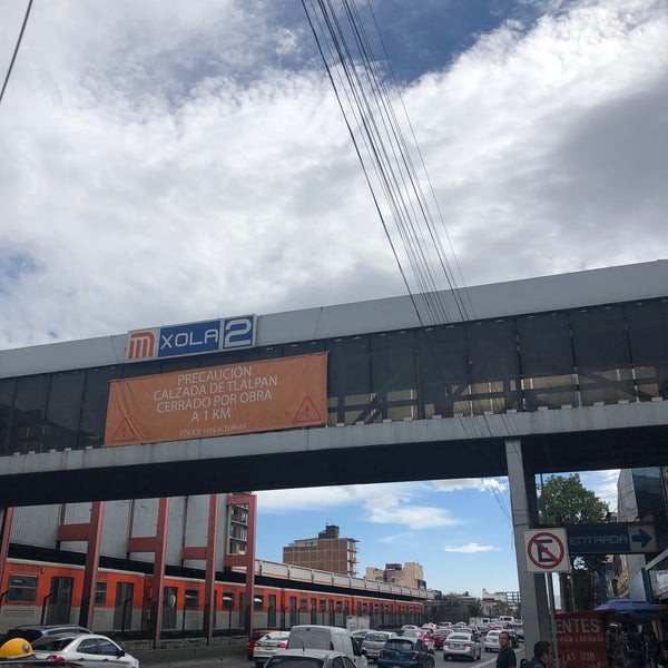 Fotos en Metro Xola Estación de metro en Benito Juárez