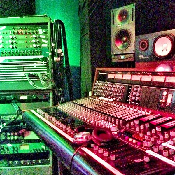 7/9/2013にWarren H.がSwing House Studiosで撮った写真