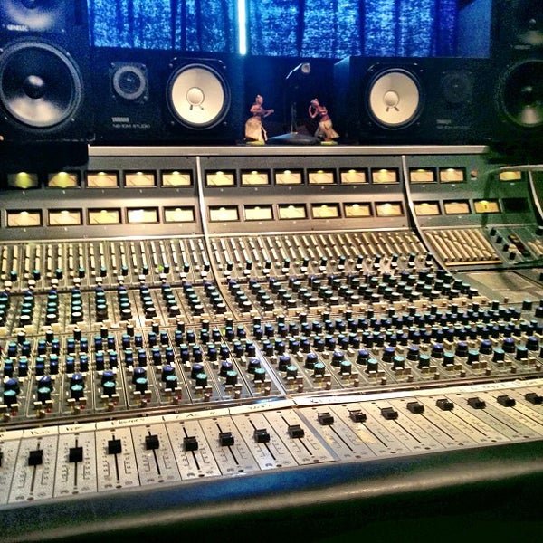 6/11/2013にWarren H.がSwing House Studiosで撮った写真