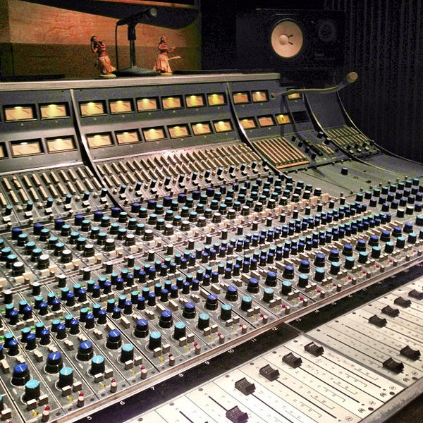 11/6/2013にWarren H.がSwing House Studiosで撮った写真