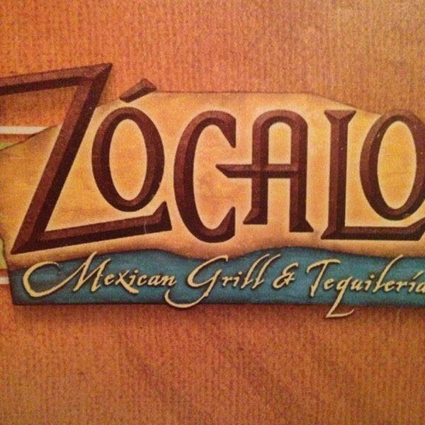Снимок сделан в Zócalo Mexican Grill &amp; Tequilería пользователем Stephon H. 11/15/2013