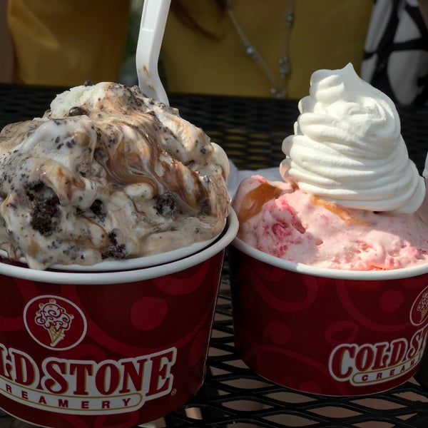 Cold Stone Creamery Ice Cream Parlor in Kennesaw
