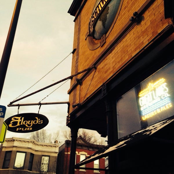 Photo taken at Floyd&#39;s Pub by Jim O. on 1/19/2014