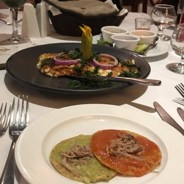 Das Foto wurde bei Restaurant La Noria von Pao V. am 11/18/2018 aufgenommen