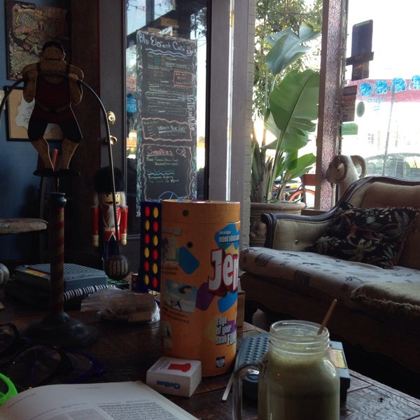 Photo taken at Blu Elefant Café by Curate C. on 1/19/2015