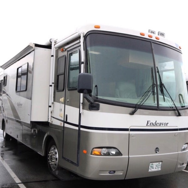 Mount Comfort RV Automotive Repair Shop in Greenfield