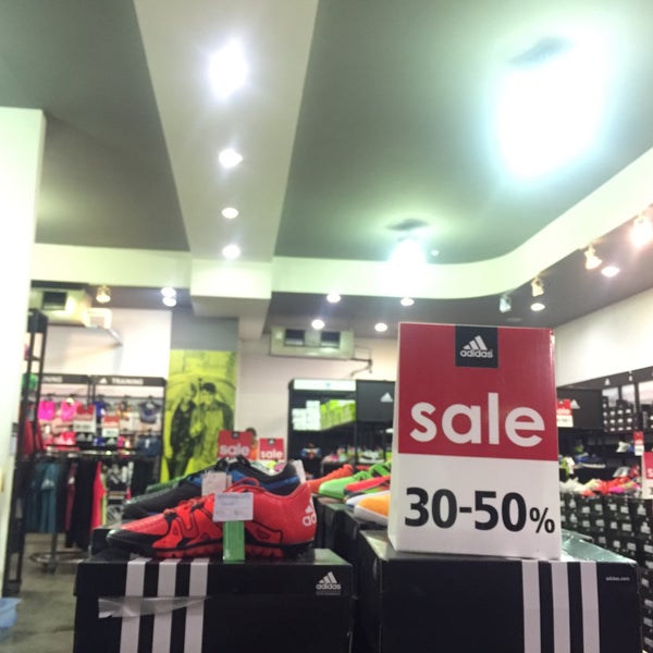 adidas factory outlet laxmi industrial estate
